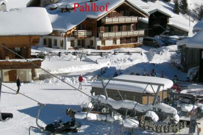pahlhof-winter.jpg